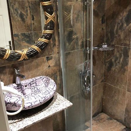Guelhane Hotel Istanbul Bagian luar foto