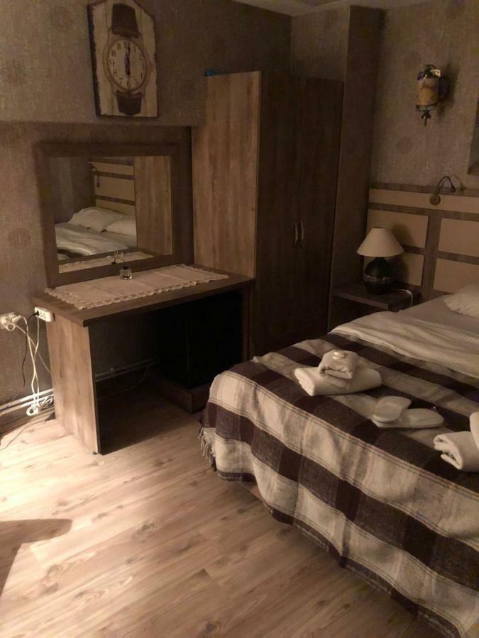 Guelhane Hotel Istanbul Bagian luar foto