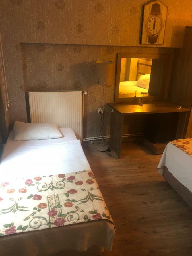 Guelhane Hotel Istanbul Bagian luar foto