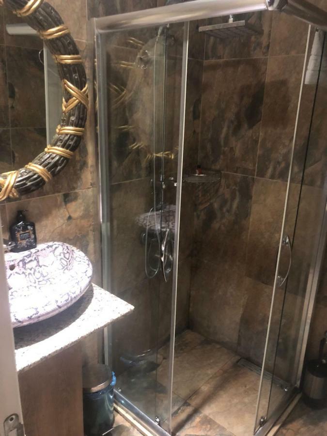 Guelhane Hotel Istanbul Bagian luar foto
